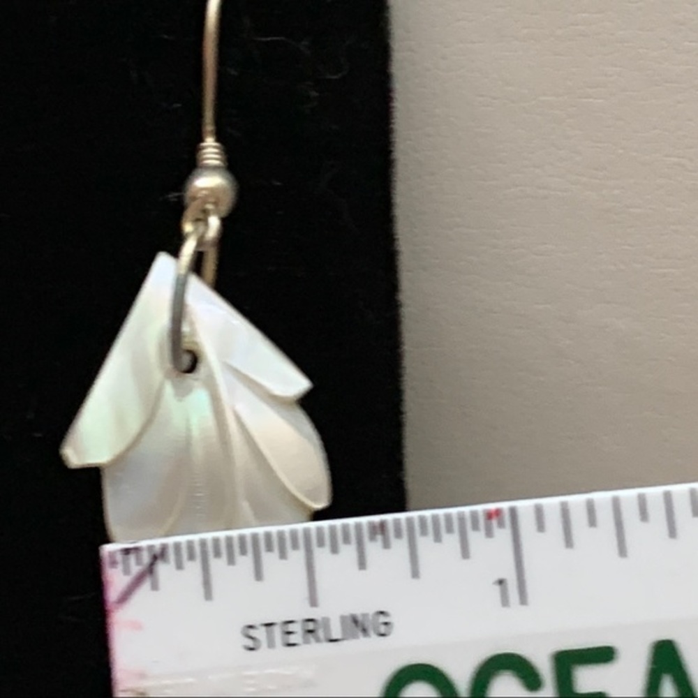Mother of Pearl Dangle Earrings New Old Stock - Picture 9 of 17